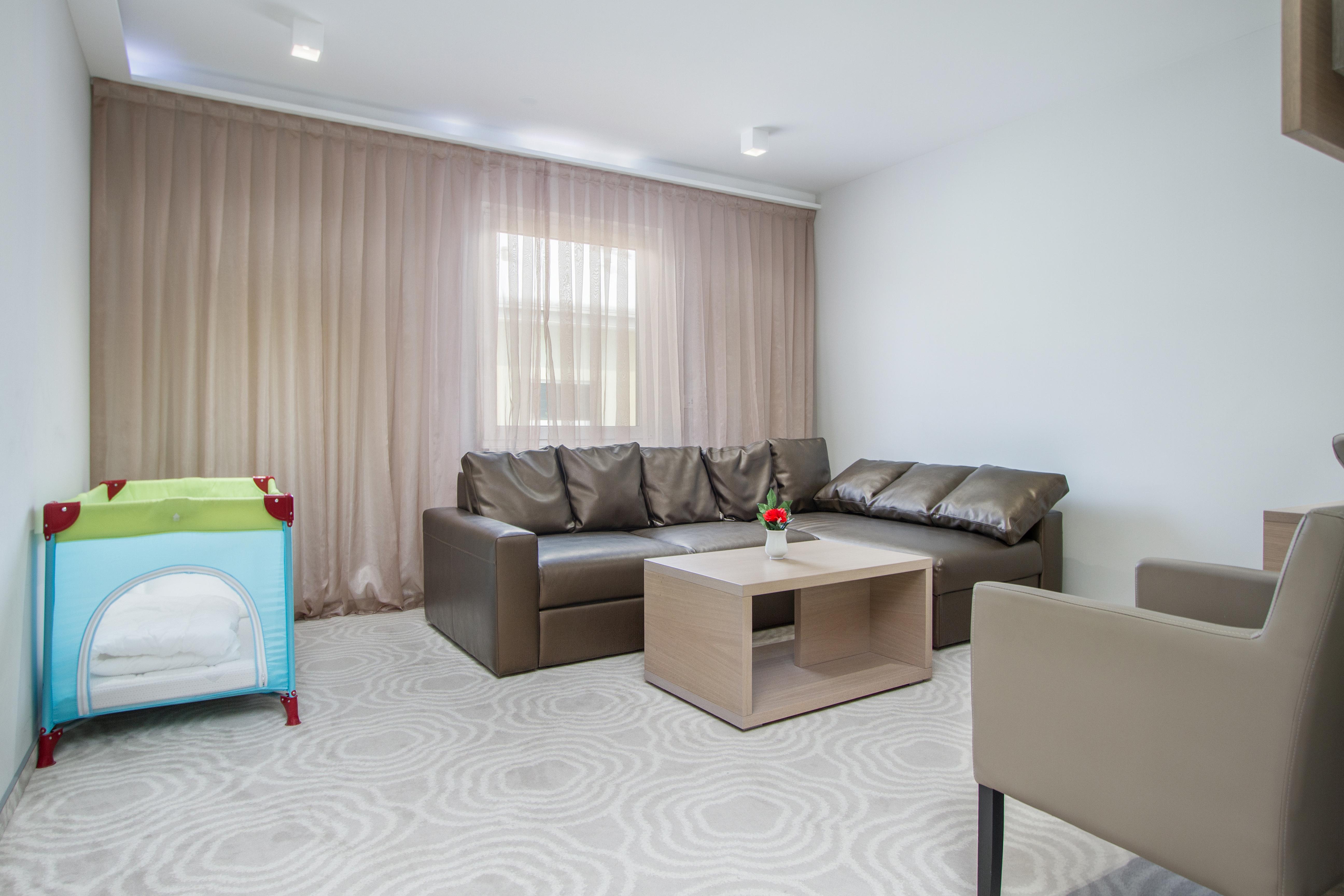 Royal Airport Hotel