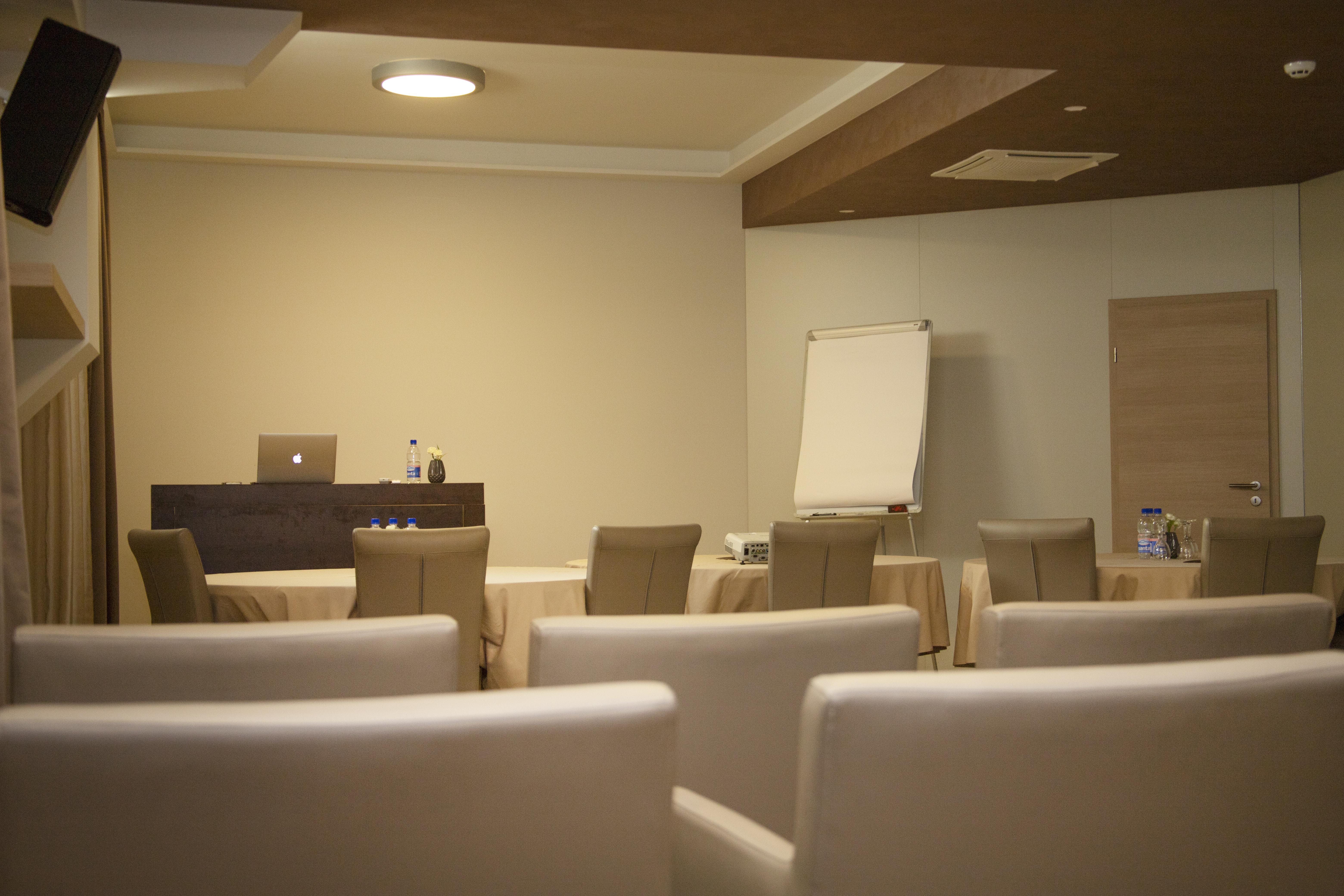 Hotel Royal Airport 4*