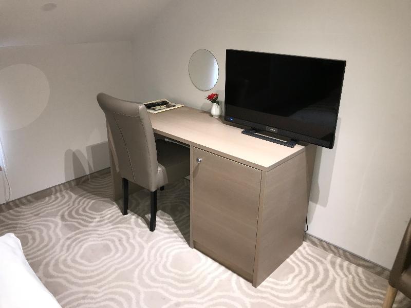 Hotel Royal Airport 4*